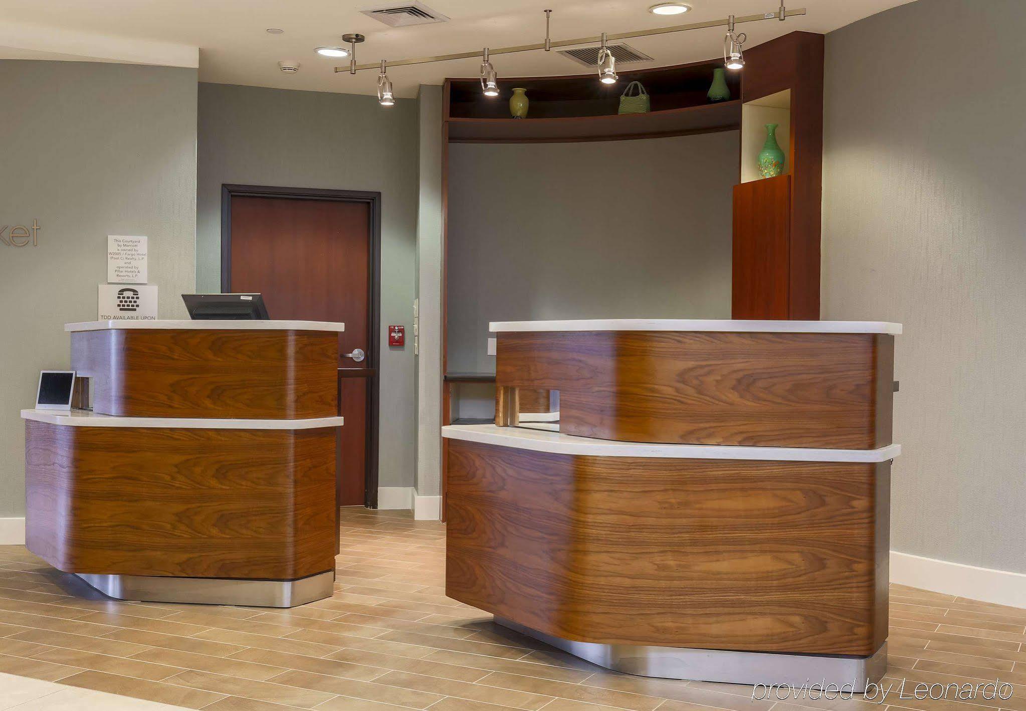 Courtyard By Marriott Potomac Mills Woodbridge Hotel Exterior foto