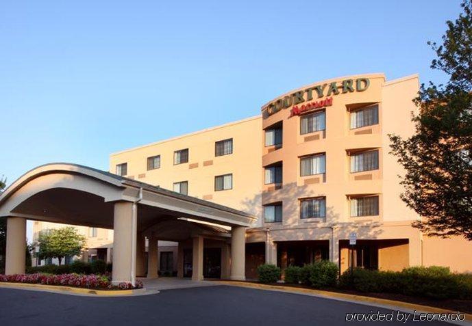 Courtyard By Marriott Potomac Mills Woodbridge Hotel Exterior foto