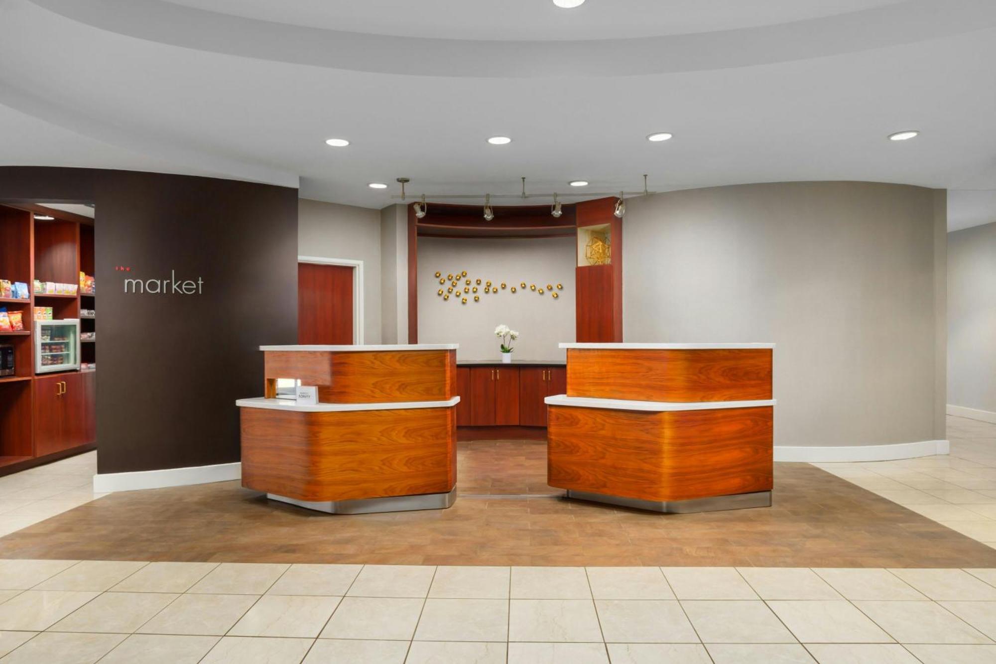 Courtyard By Marriott Potomac Mills Woodbridge Hotel Exterior foto